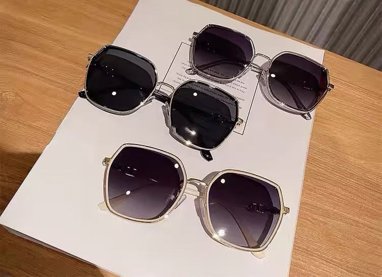 Women’s Sunglasses｜Luxury Metal Large Square Shades