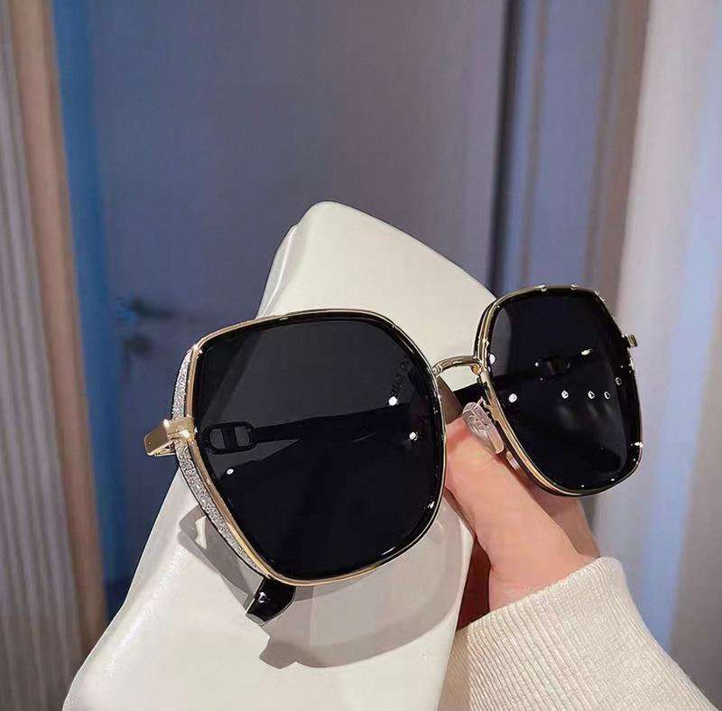 Women’s Sunglasses｜Luxury Metal Large Square Shades