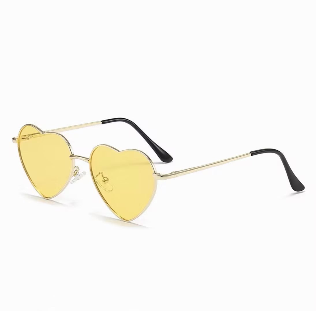 Sunglasses Lightweight Metal Heart Shape for Beach and Party
