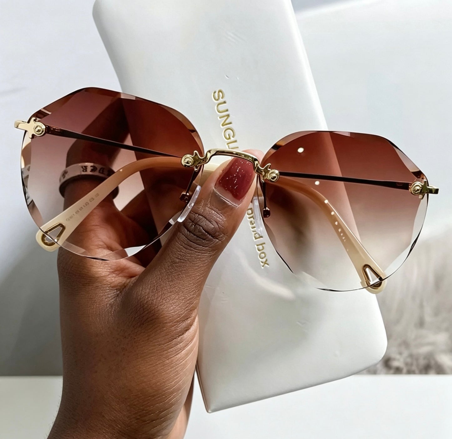 Sunglasses | Luxury Thin Metal Rimless Diamond Cut Lens