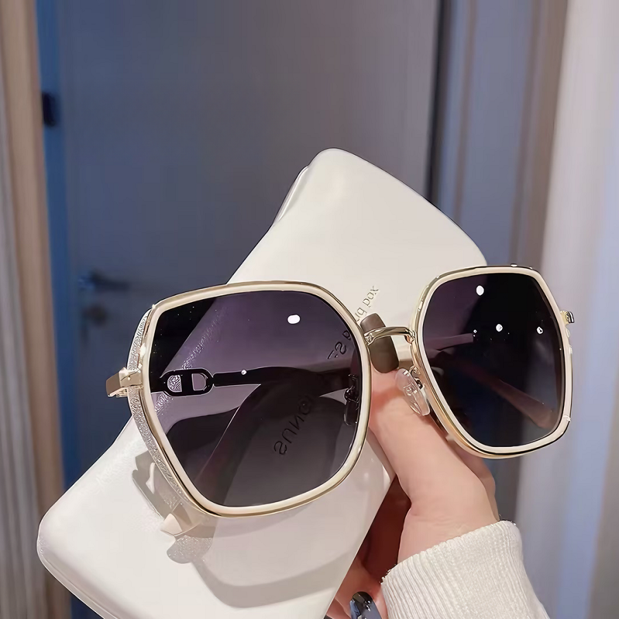 Women’s Sunglasses｜Luxury Metal Large Square Shades