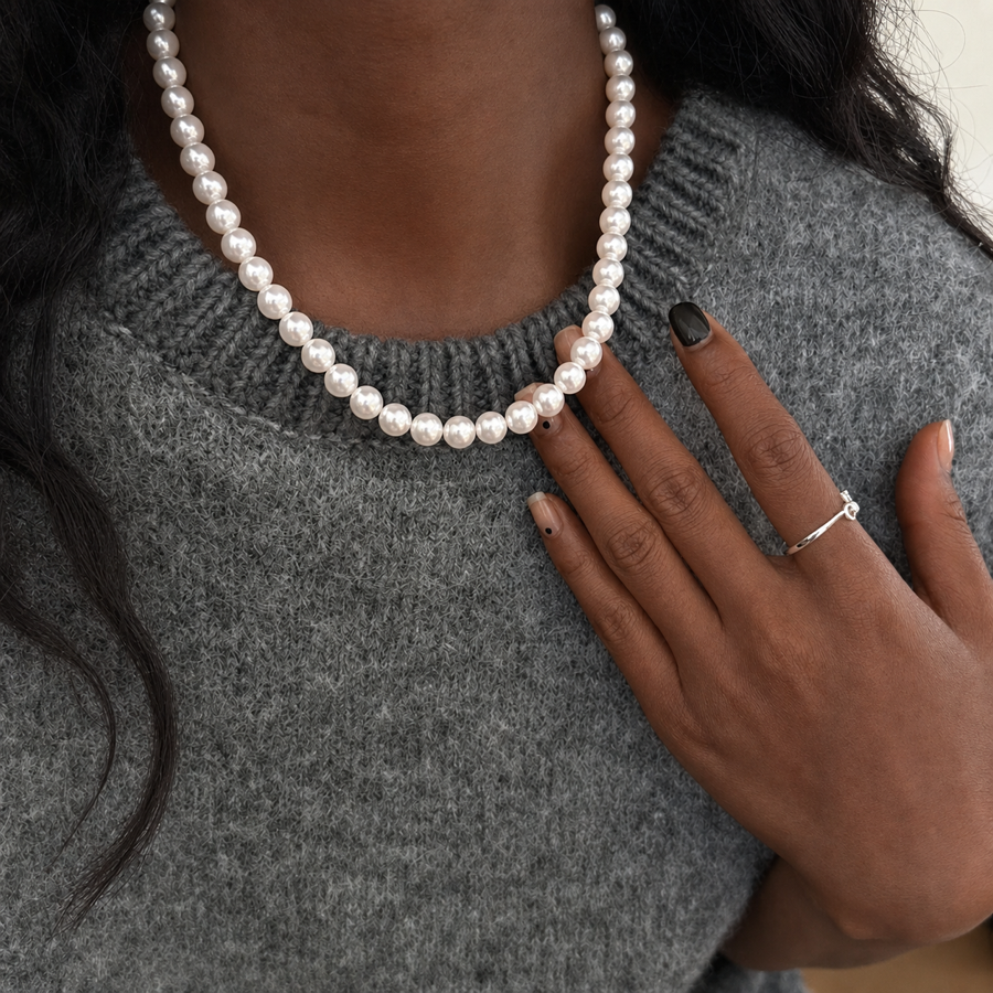 Necklaces | Minimalist Elegant Faux Pearl Choker with Magnetic Clasp